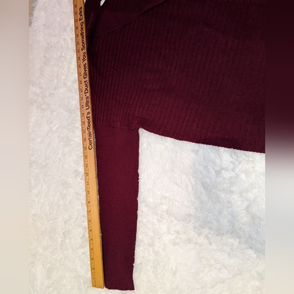 Nwt Time and Tru v-neck sweater - Picture 13 of 16